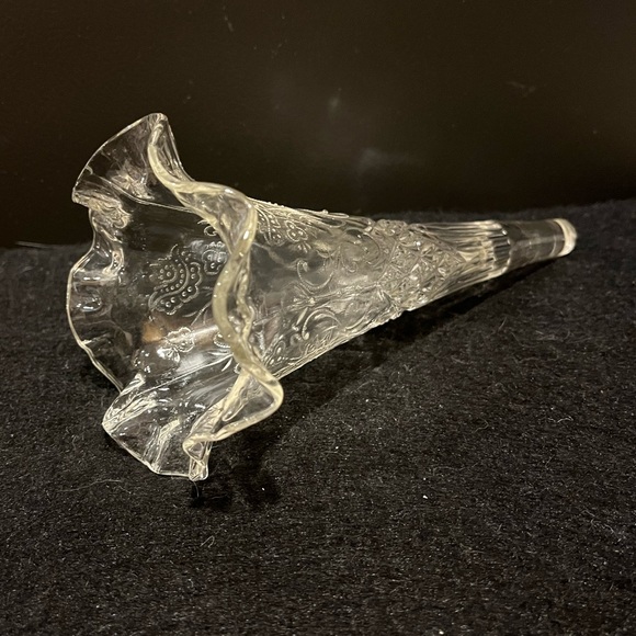 Vintage Automobile Limousine Glass Bud Vase - Picture 5 of 13